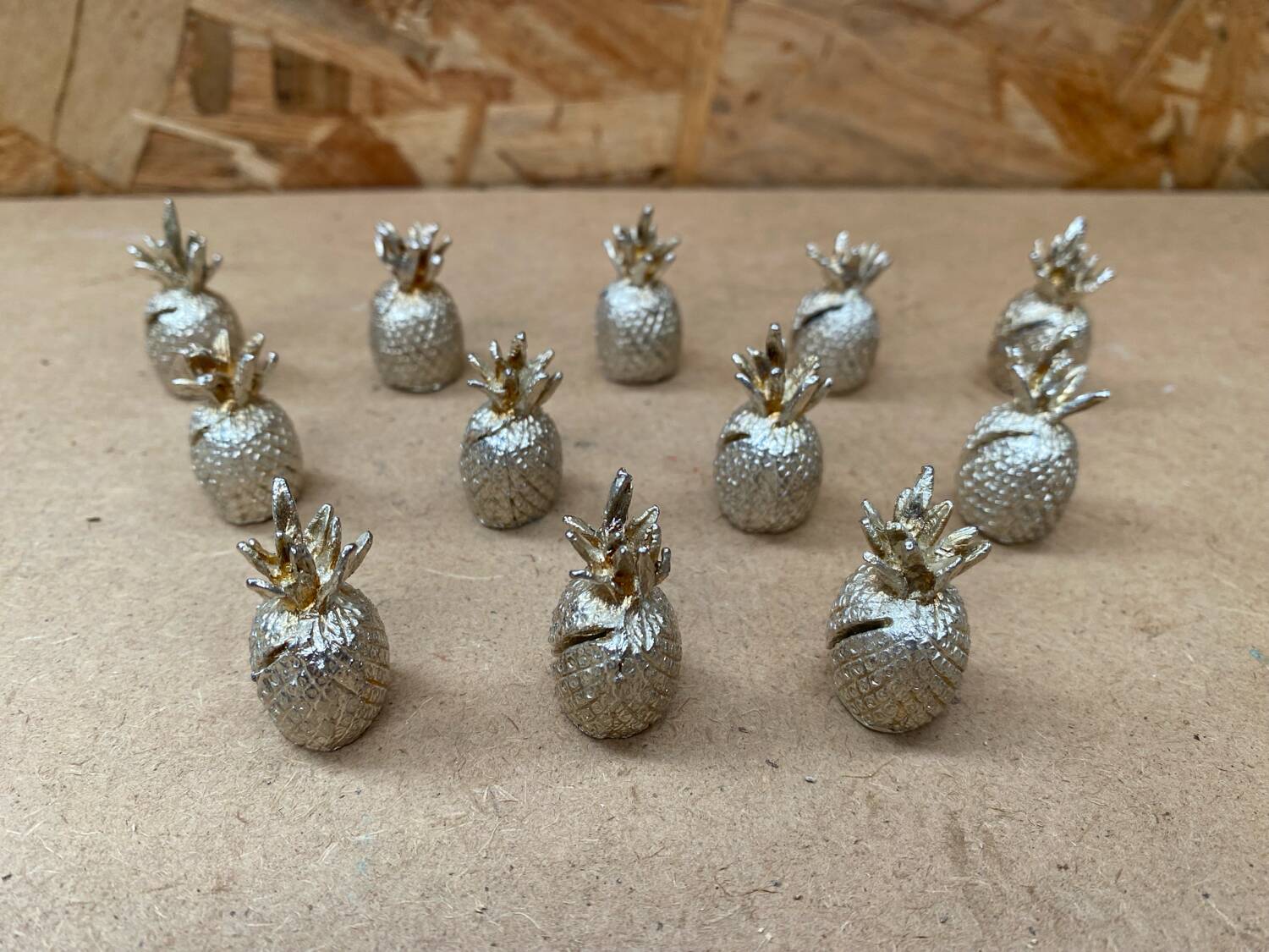 Set of 12 vintage gold metal pineapple shaped table place markers