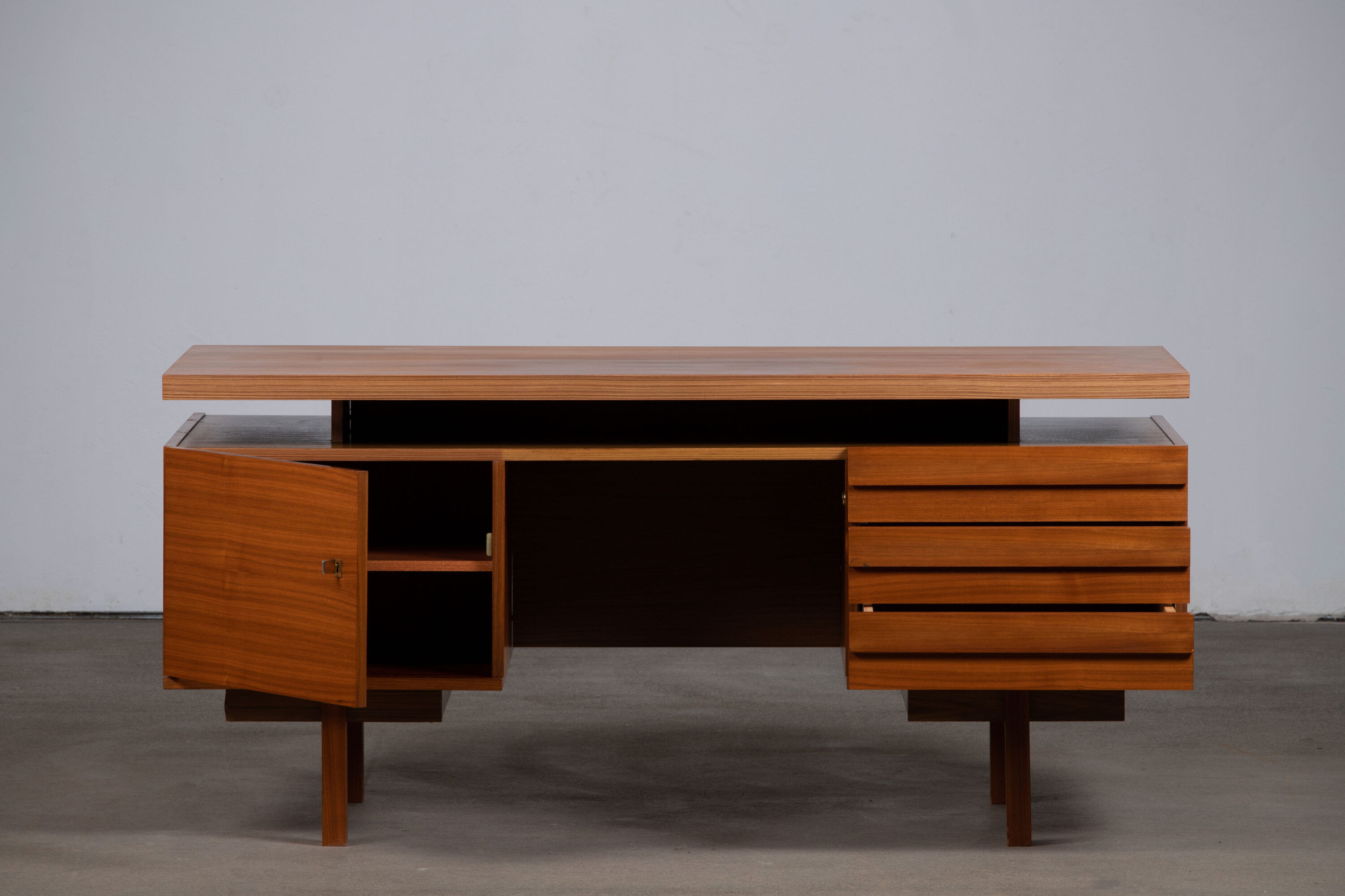 Double-sided scandinavian desk – 165 cm