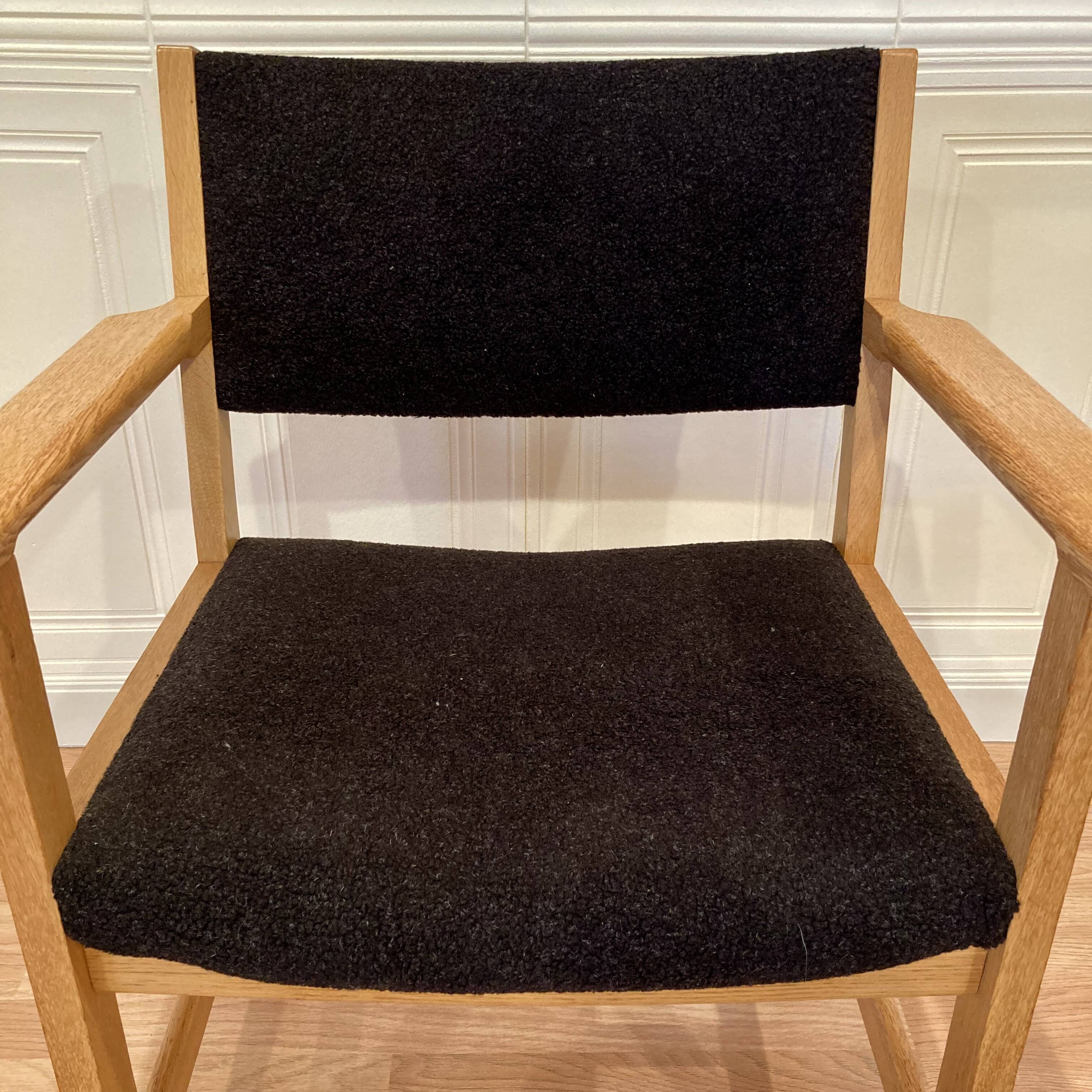 Set of 4 armchairs stamped Hans Wegner "Scandinavian design" 1960.