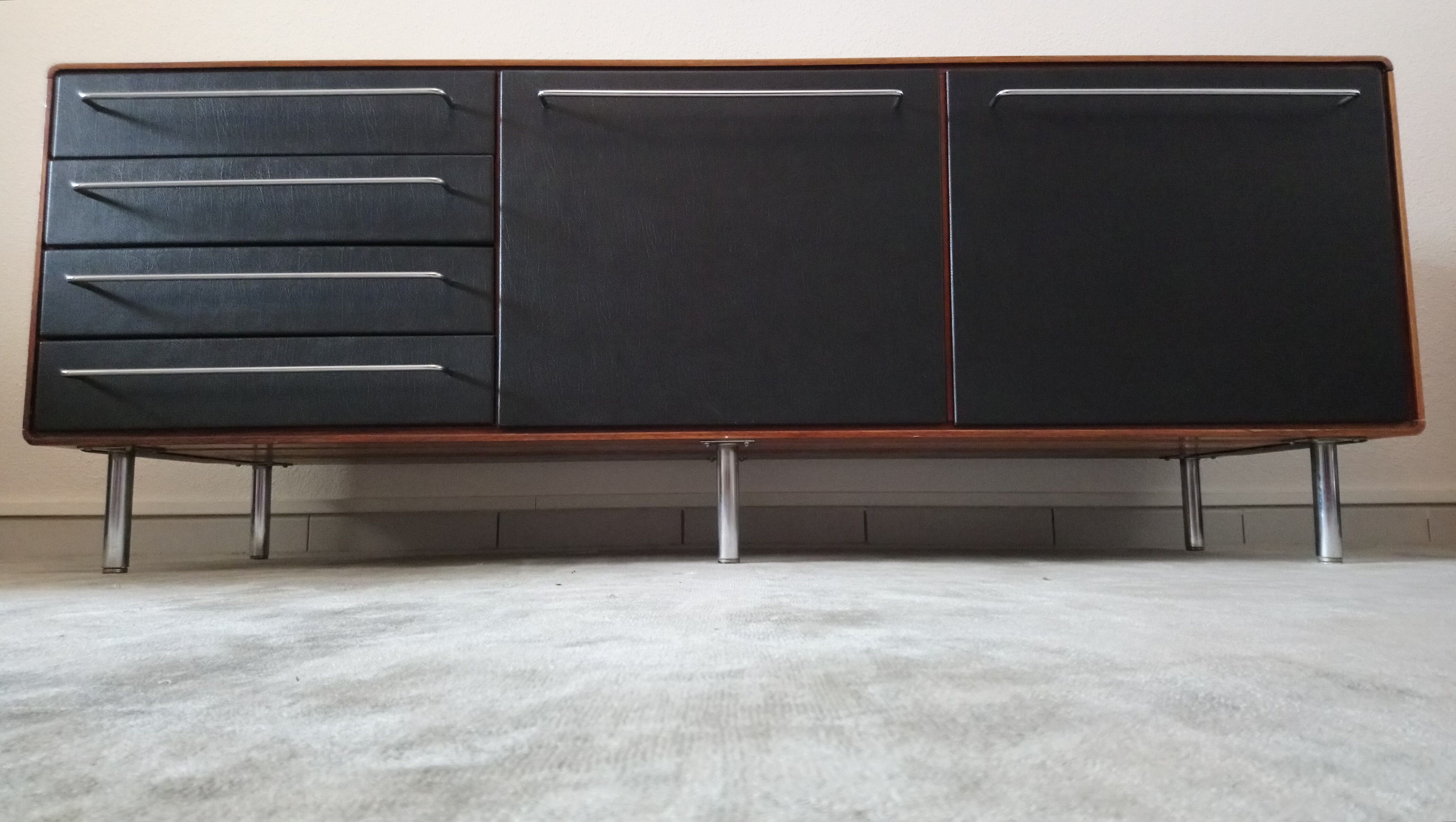 Rare row of wood and leatherette of the 60s 70s