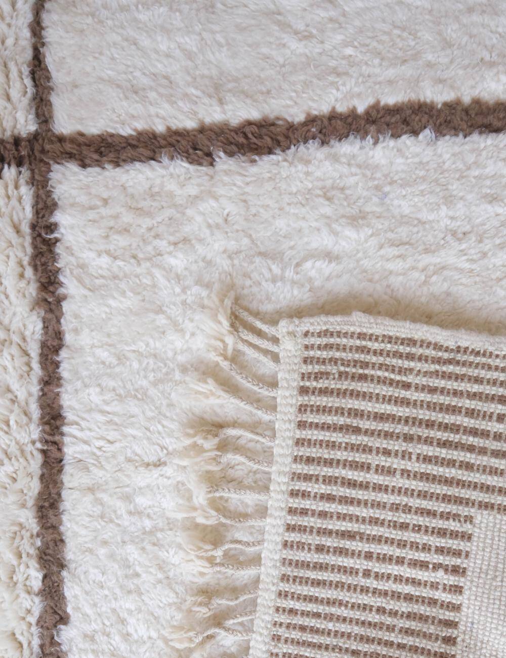 Contemporary Moroccan Rug - 352 x 245 cm