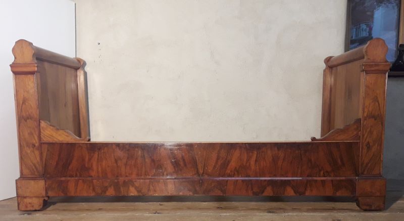 Louis philippe bed in walnut