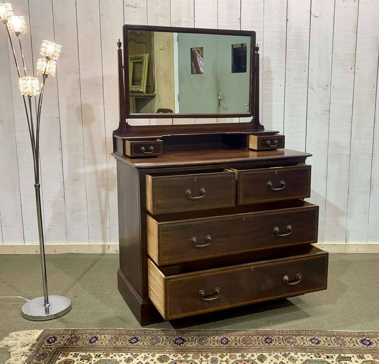 English mahogany dressing table from the early 20th century - L=1m, D=53cm, H=1m50.