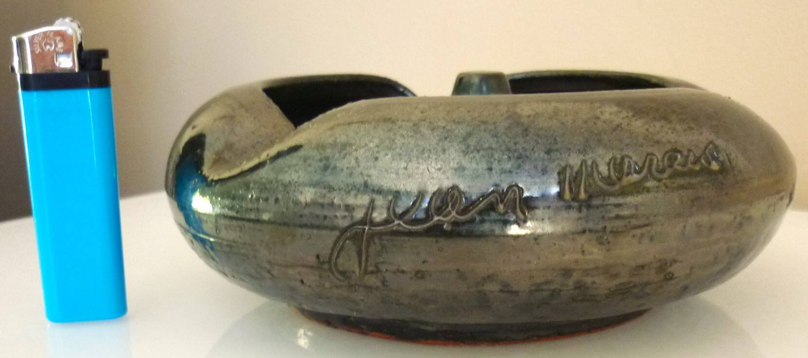 Black ceramic ashtray, enamelled, signed Jean Marais, 1960s/1970s