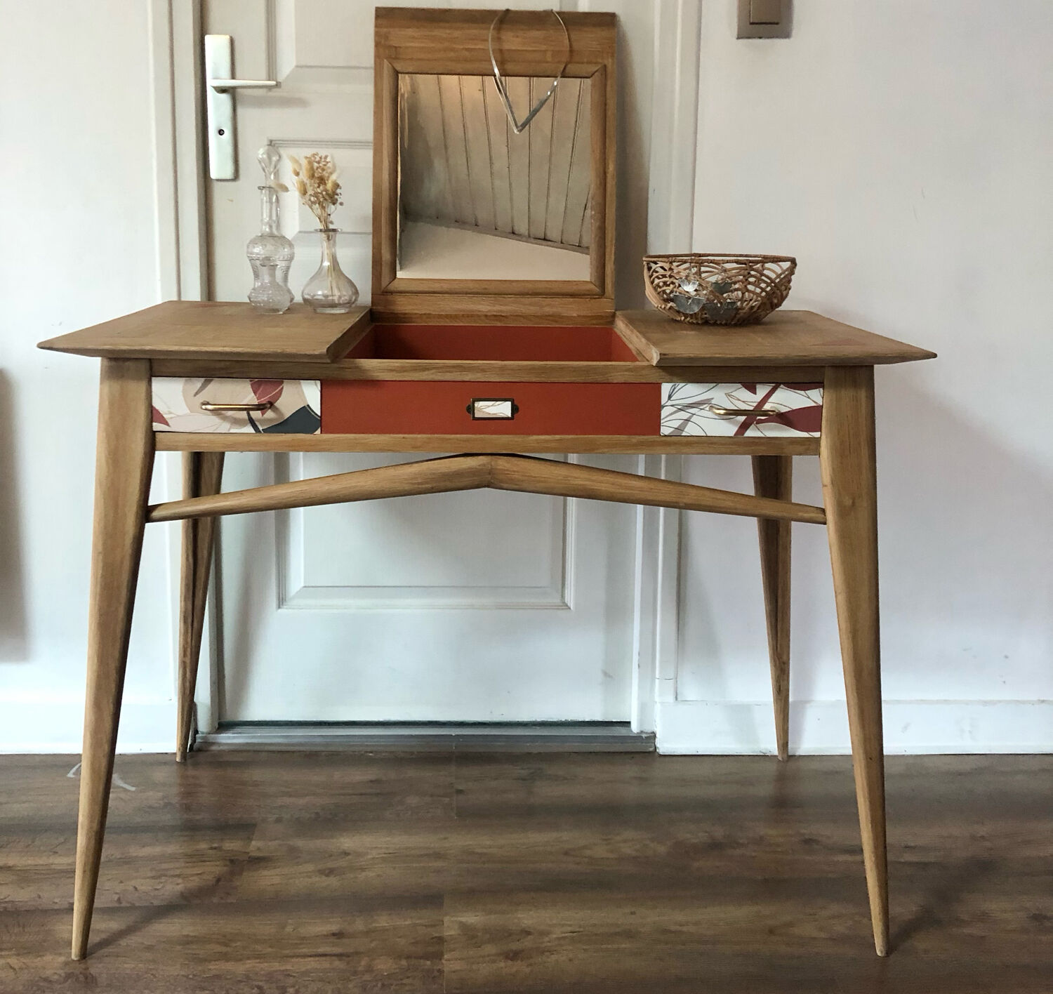 Vintage dressing table