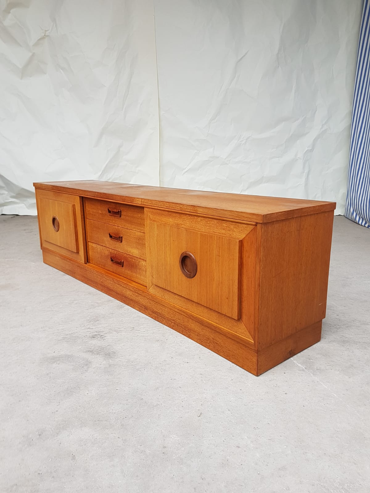 Vtg Mid Century Sideboard Danish Scandinavian Design Media Credenza Retro