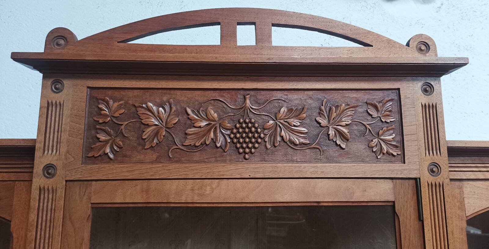 Art Nouveau Art Deco buffet in blonde walnut