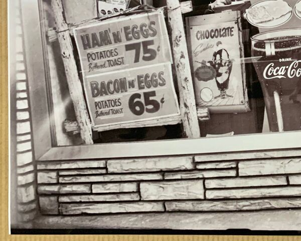 Instantané urbain – Une scène authentique de New York figée en 1959