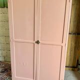 Armoire parisienne
