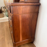 Louis-Philippe walnut commode with marble top and pediment mirror –