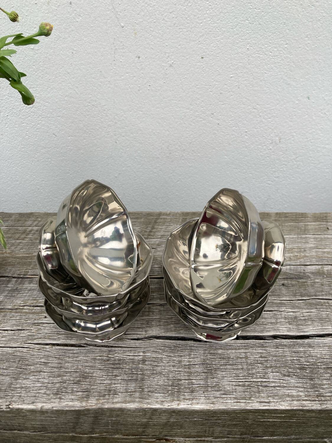 8 stainless steel bowls from the 1970s