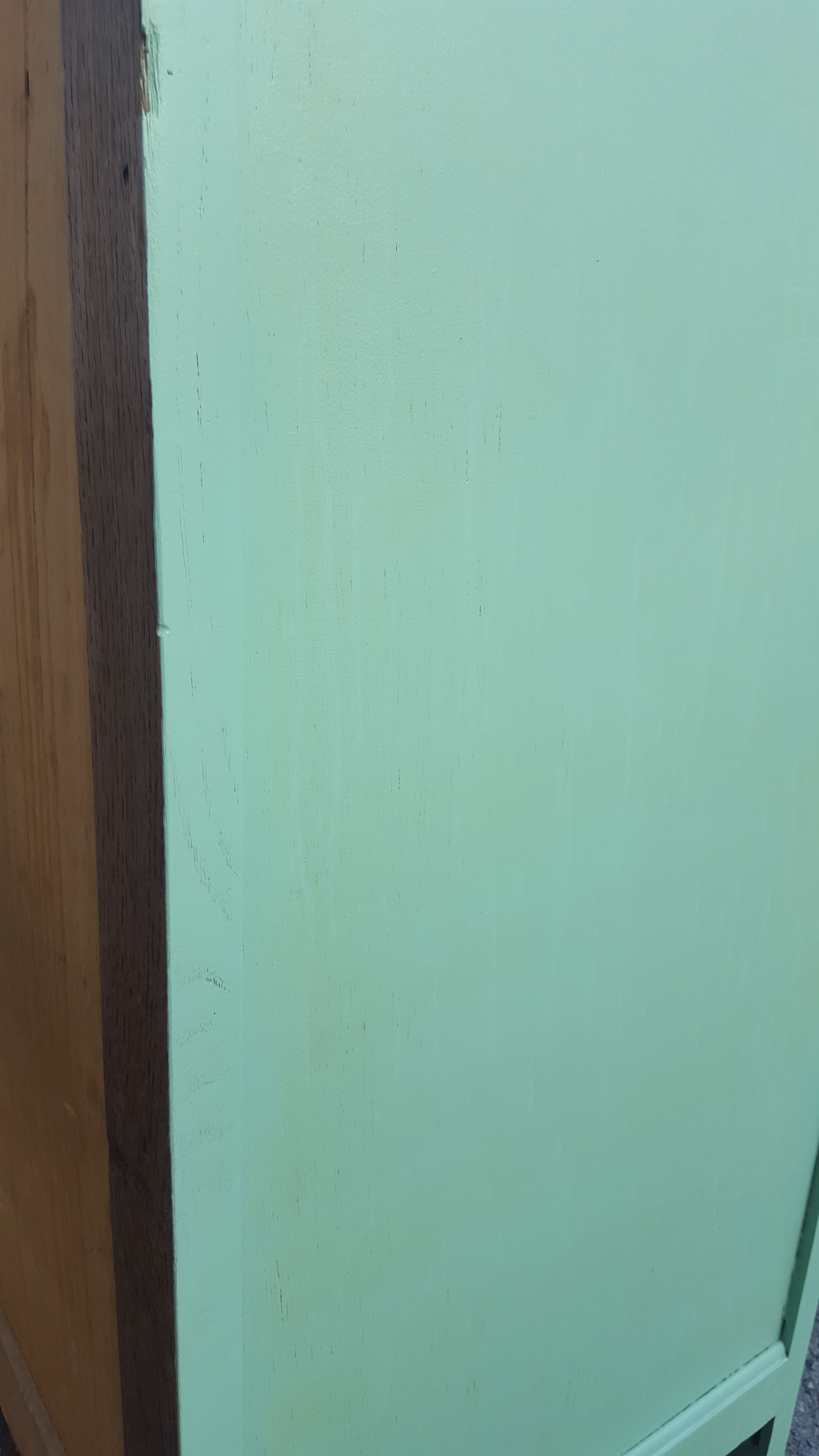 Vintage parisian wooden slip-up