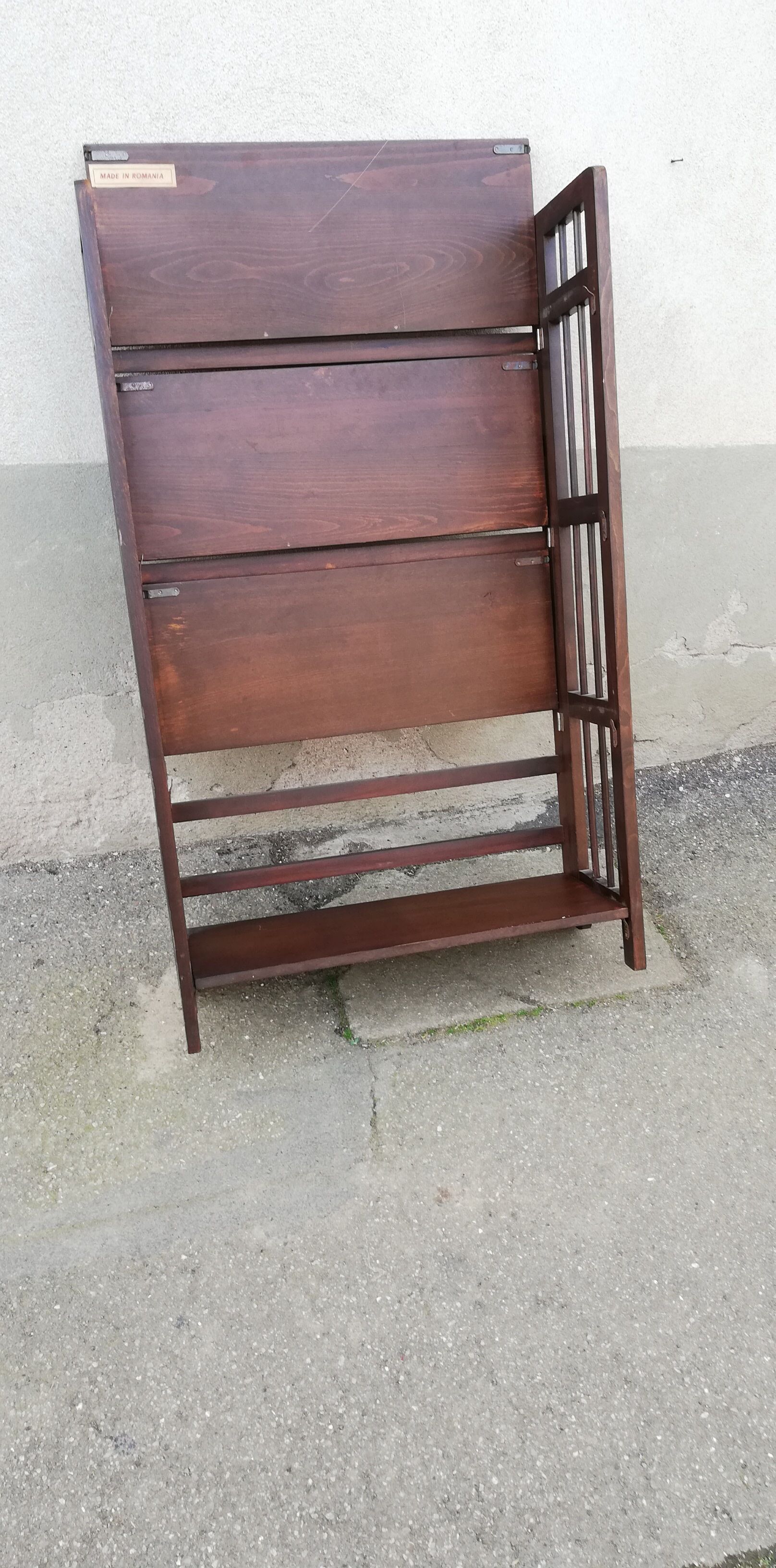 Folding vintage shelf