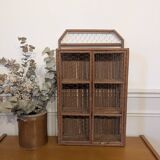 Wicker shelf