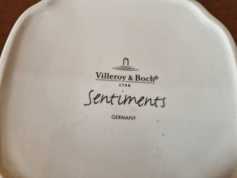 Porcelain bonbonnière from Villeroy and Boch - Sentiments model
