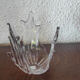 Empty crystal pocket flame shape
