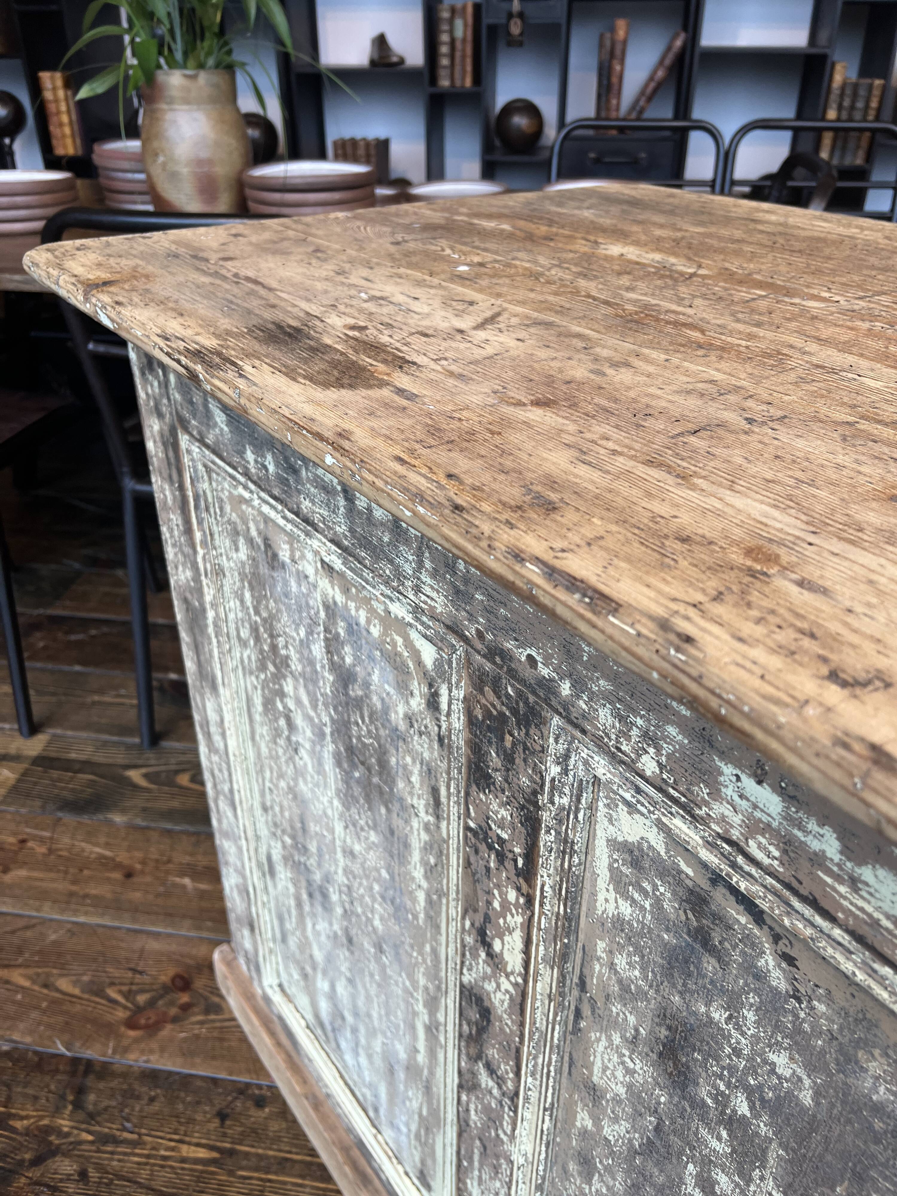 Double-sided locker craft furniture