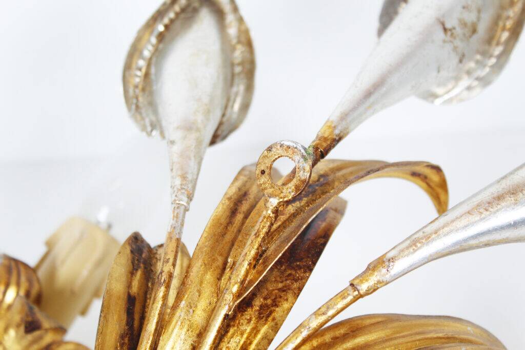 Single large 1960s Italian gilt 'Callas' leaf sconce by Hans Kögl