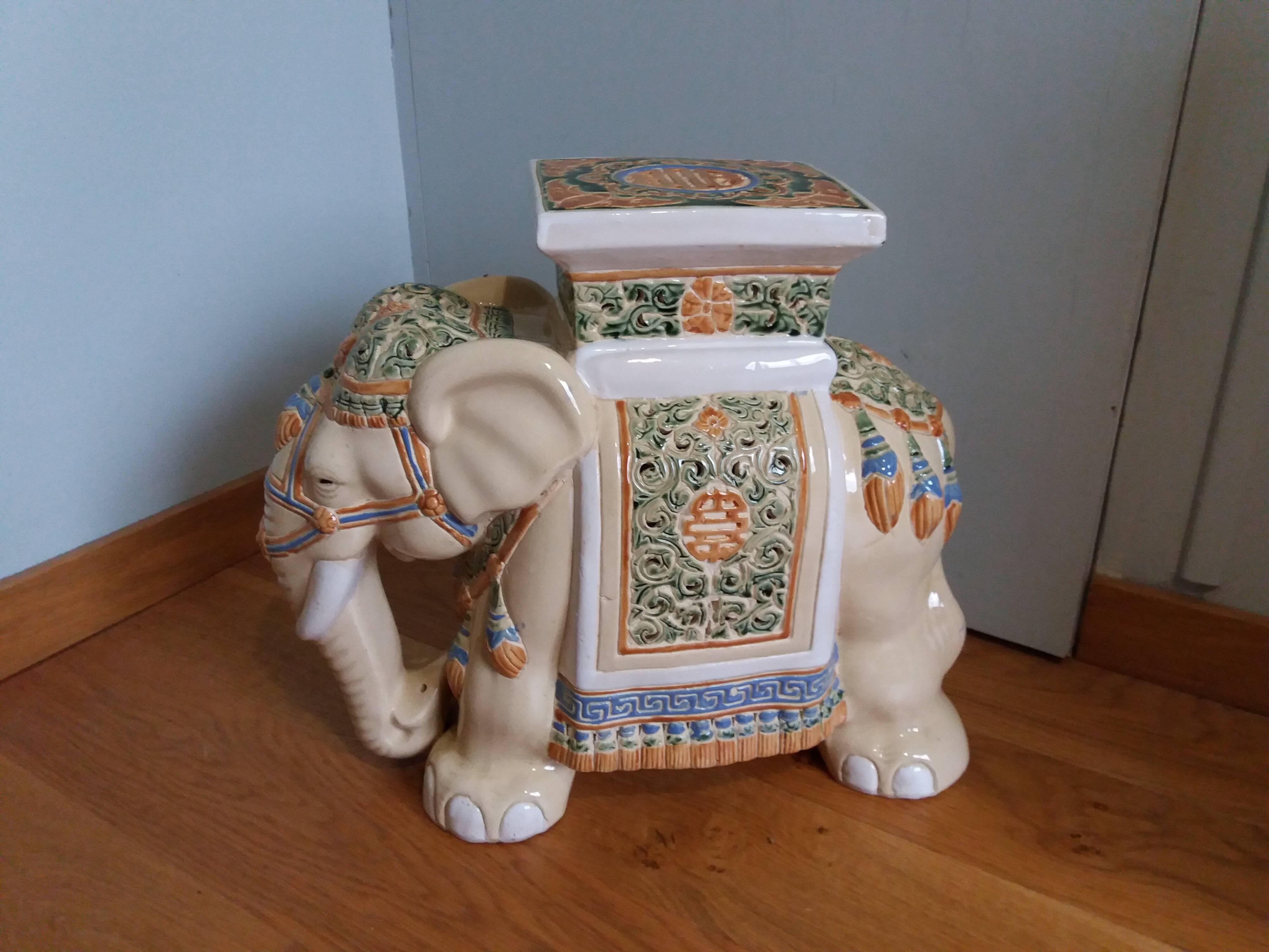 Eléphant céramique ajourée