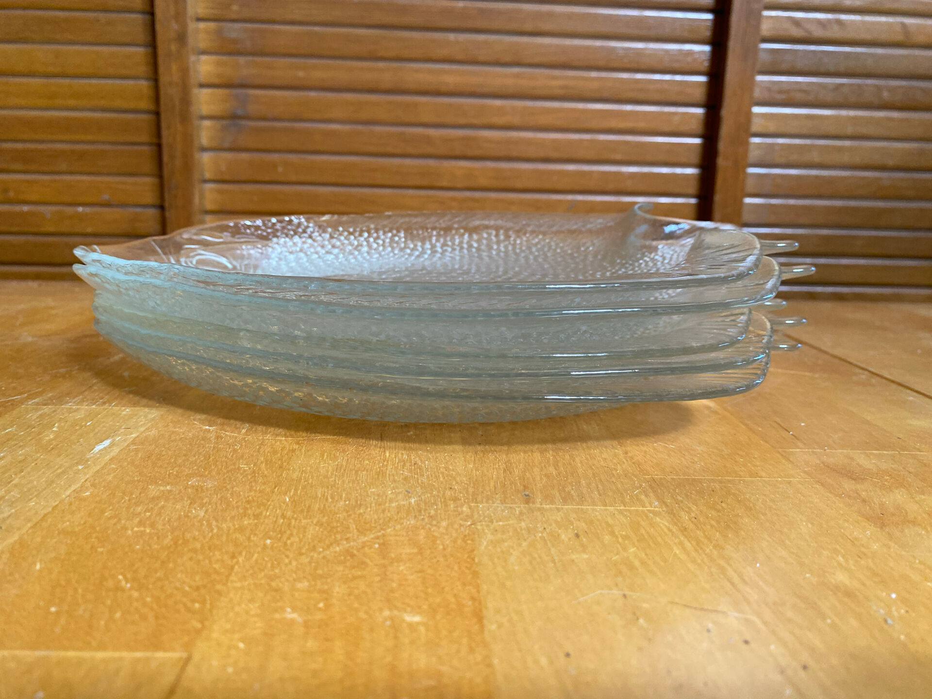 Plate + 5 ARCOROC Fish Shape Glass Mould Plates + Vintage Box #
