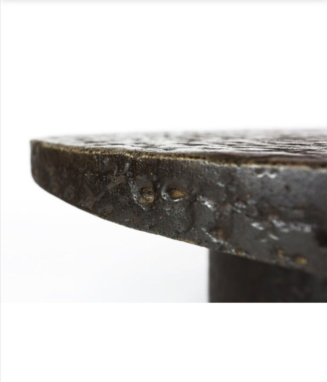 Table basse ronde brutaliste années 70