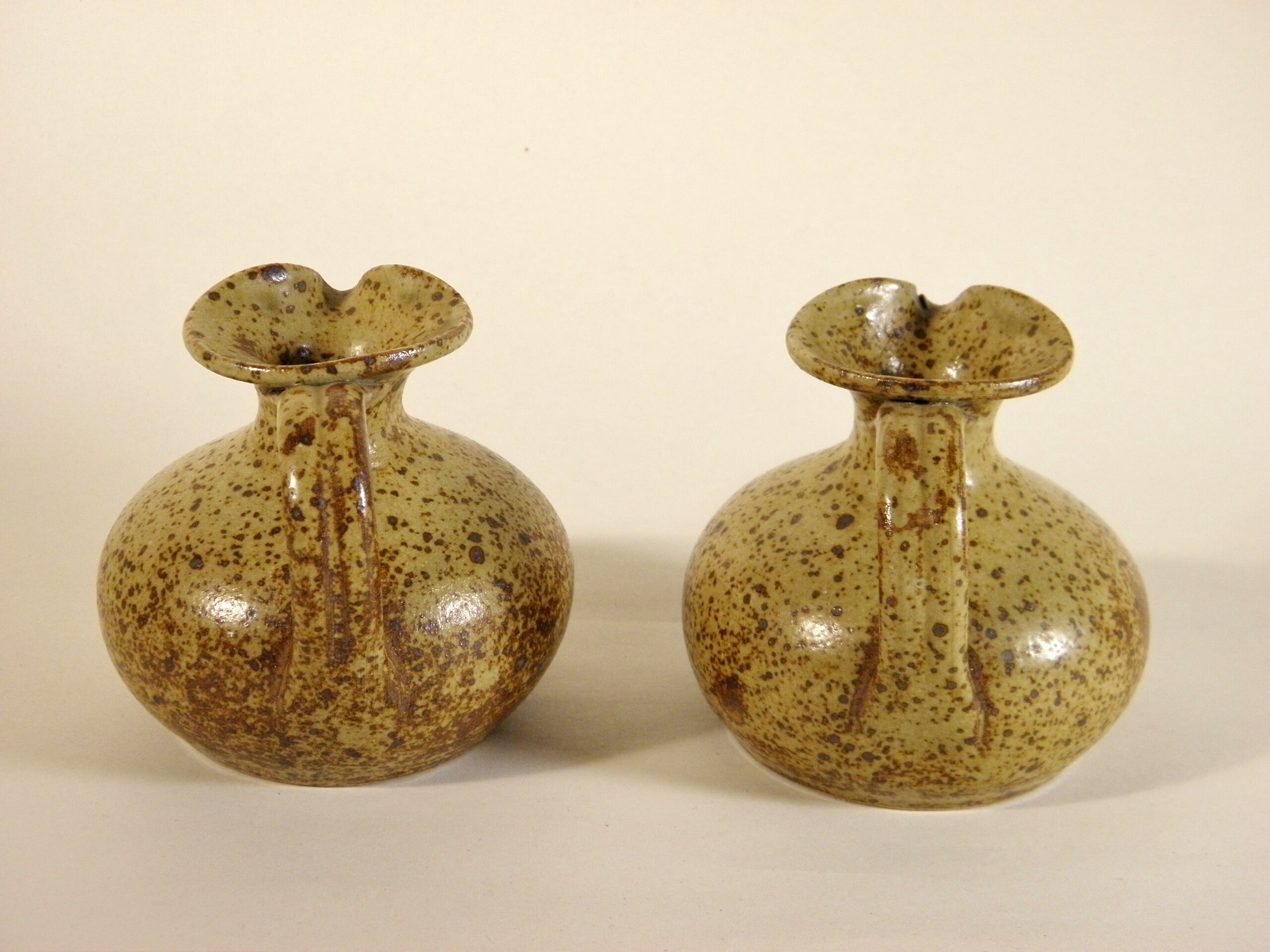 Oil and winery in 70s sandstone