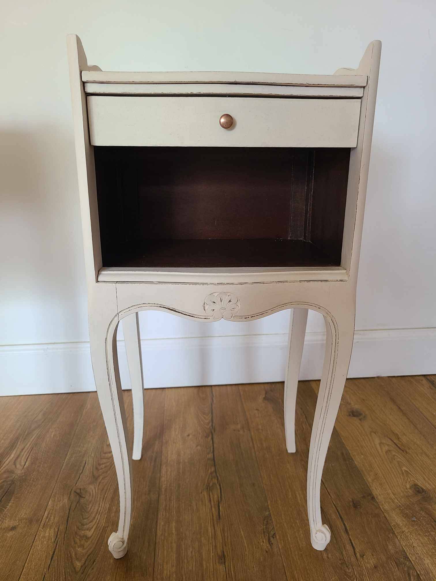 bedside tables - bedside tables