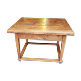 Early 19th century elm wooden extension table with drawer