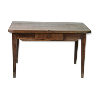 Farm table