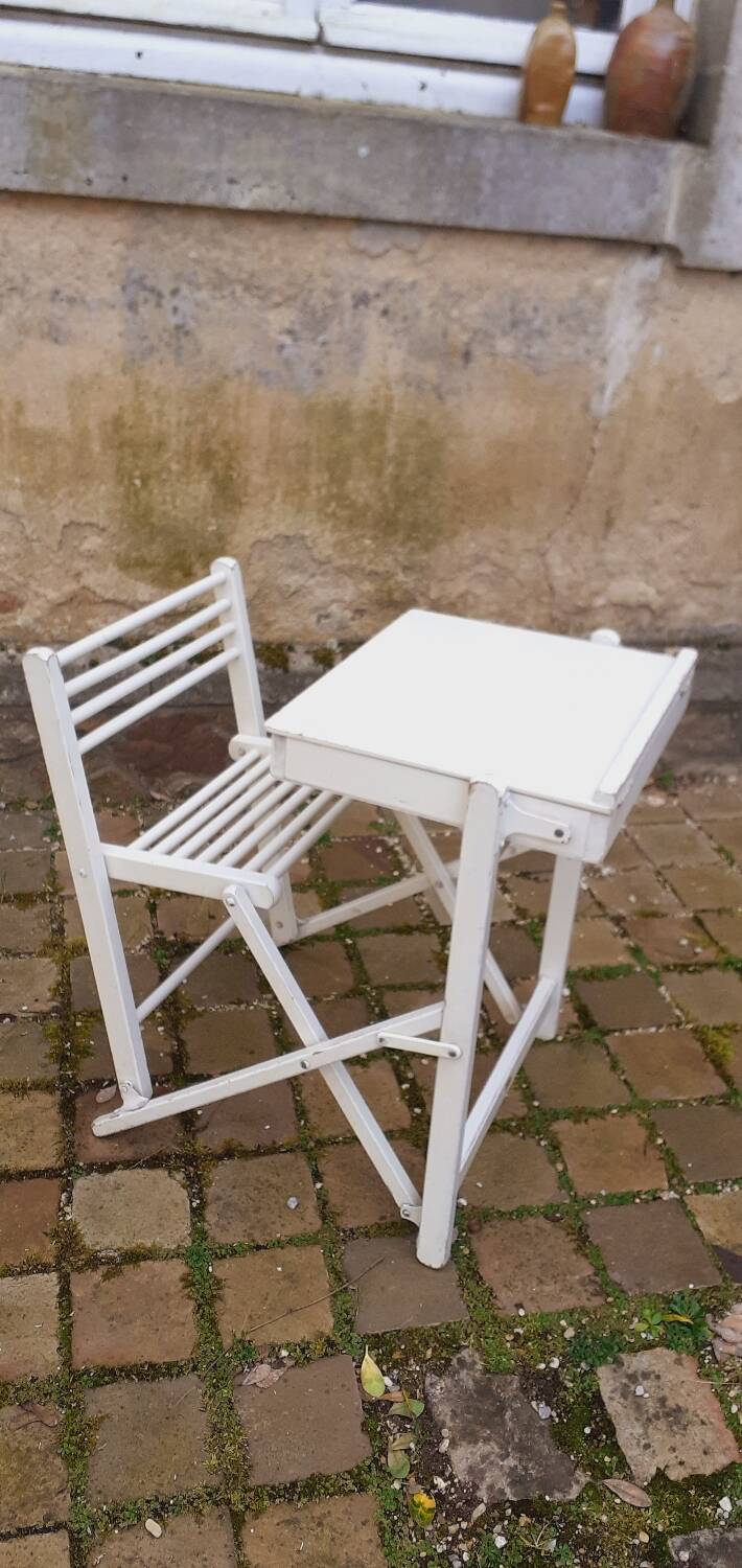 Vintage folding children's desk in lacquered wood from the 70s