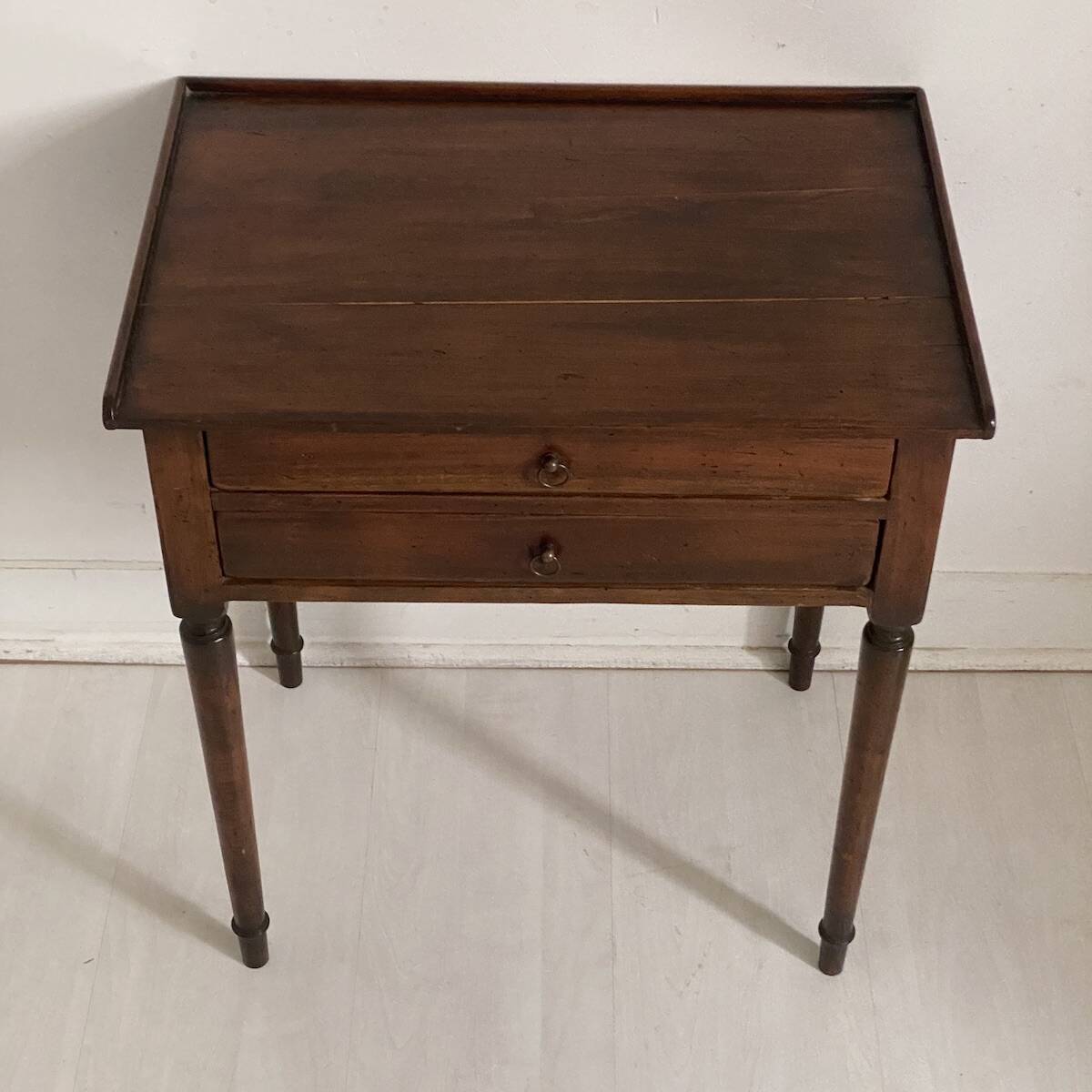 Small side table from the 19th century.