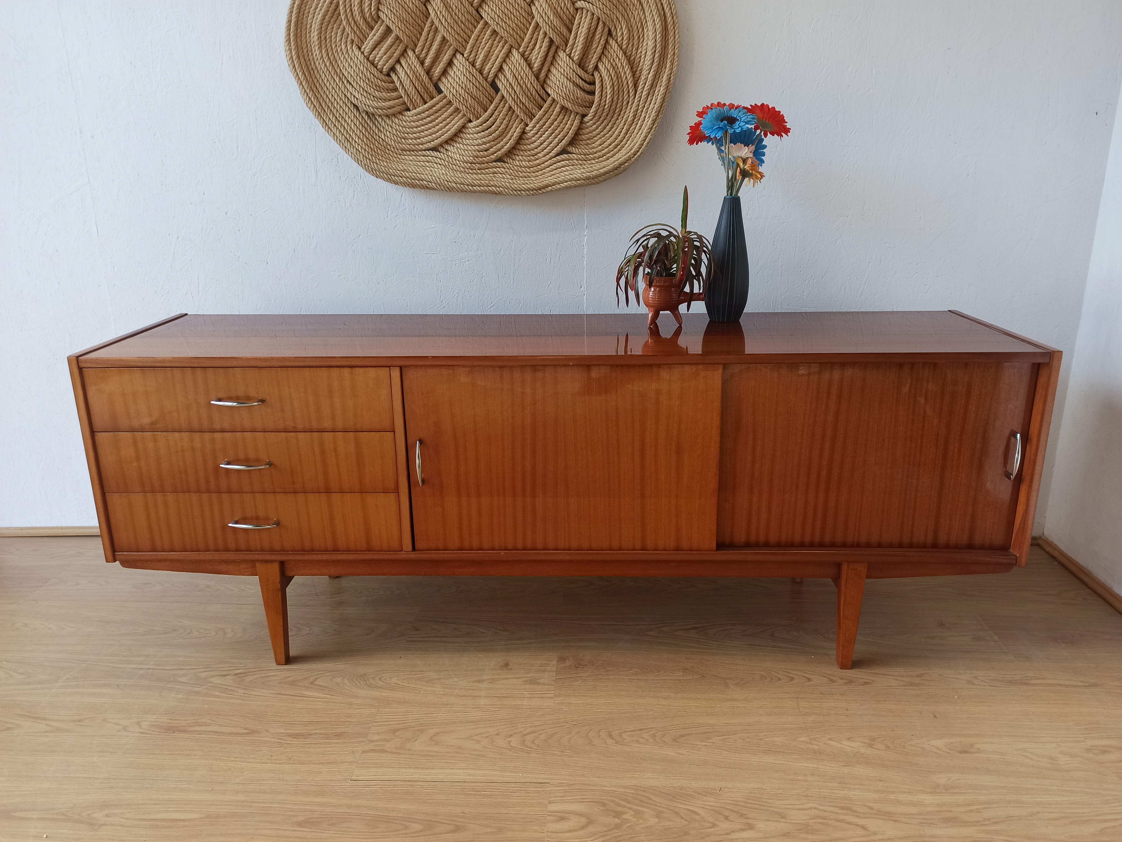Enfilade moderniste des années 1970