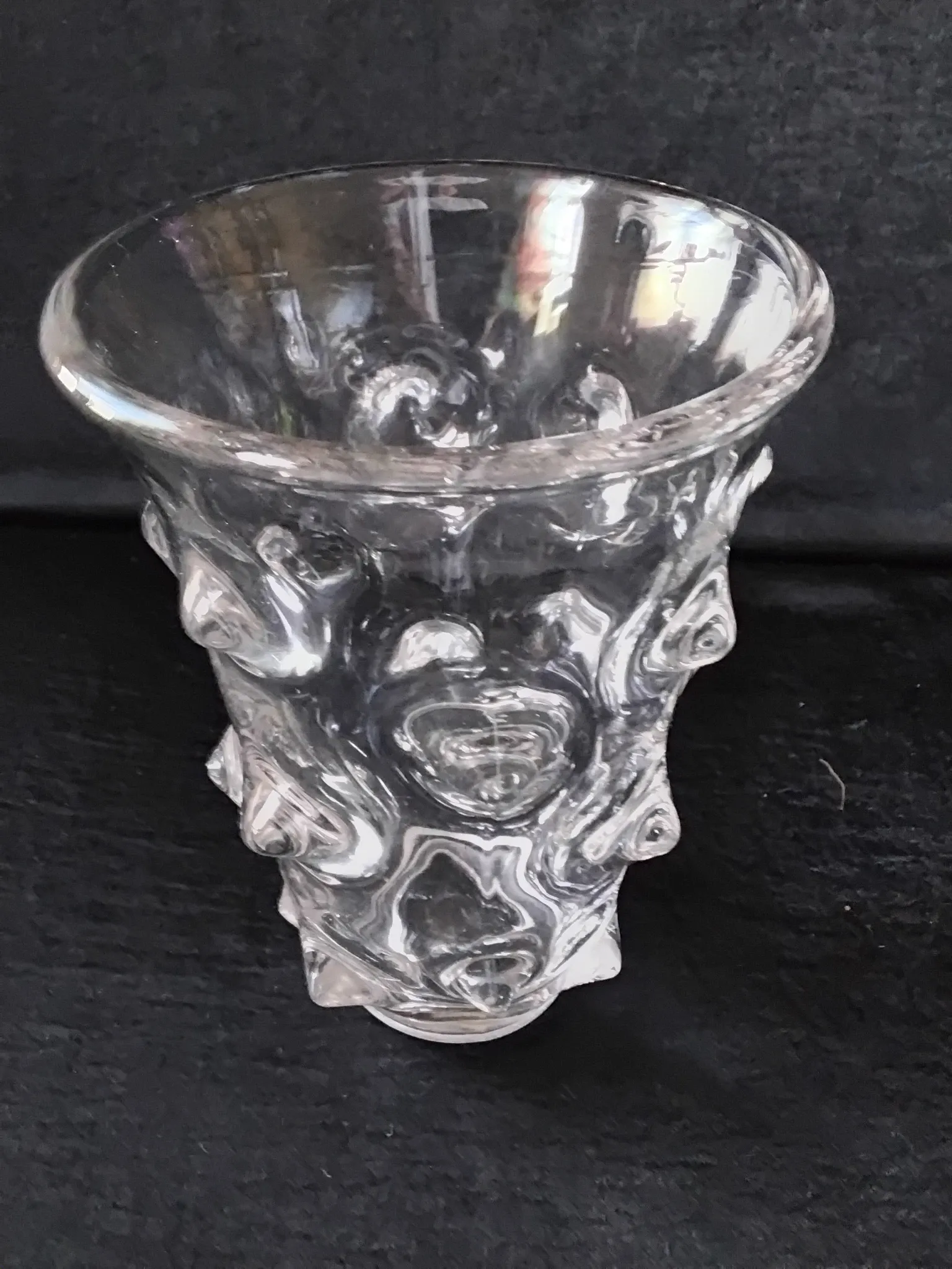 Crystal vase with a peak decoration from the 1960s-1970s.