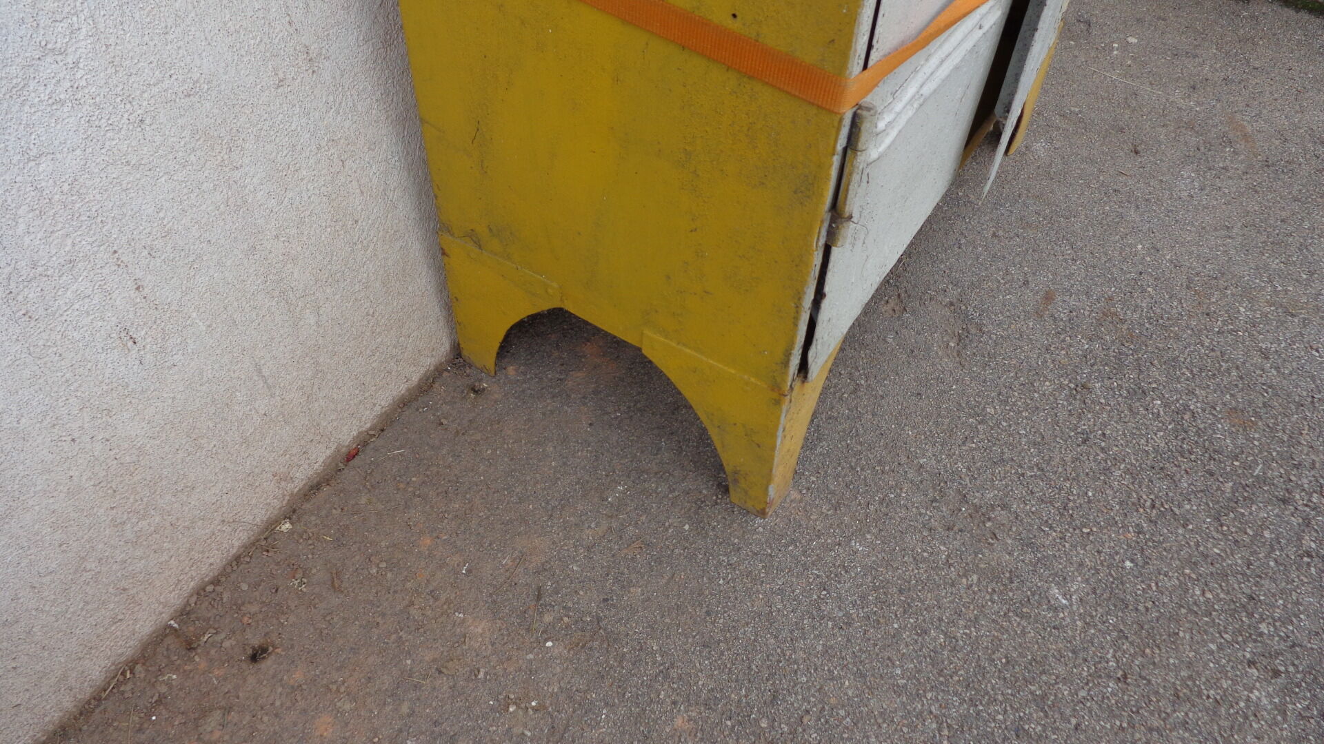 2-door factory metal locker