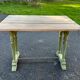 Table ancienne pieds verts patinés