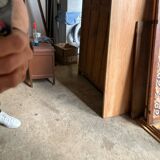 Armoire bonnetiere ancienne en bois massif
