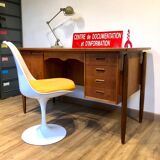 Scandinavian desk