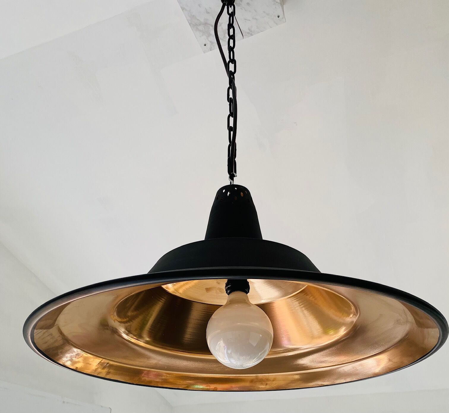 Industrial hanging lamp