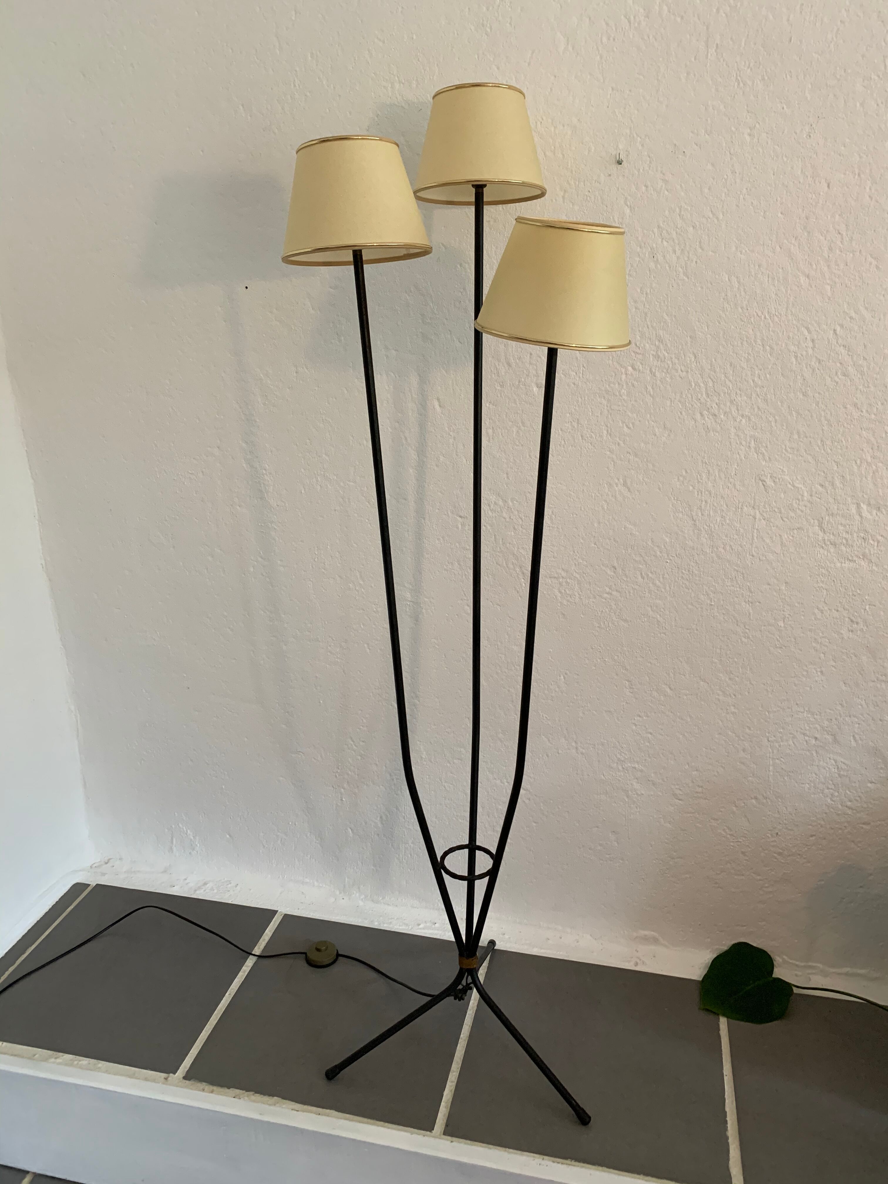 Tripod lamp 3 vintage arms 50s