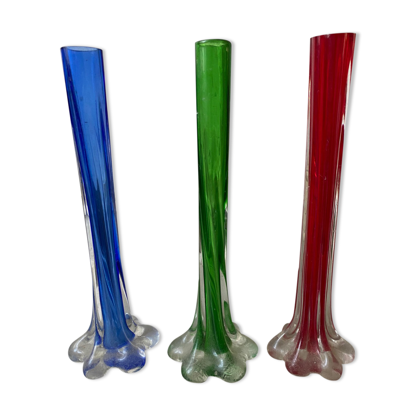 Trio of green blue red soliflores