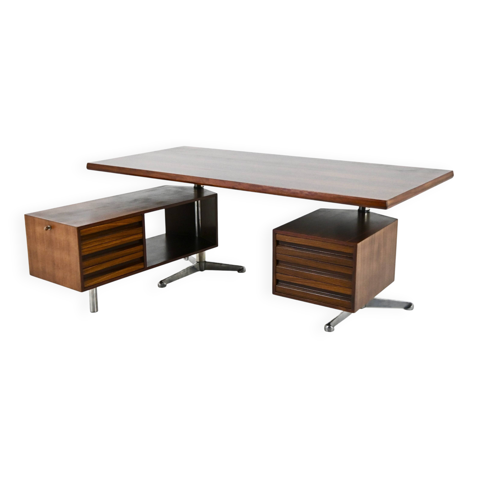 Desk by Osvaldo Borsani for Tecno, 1960s