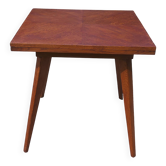 Extendable table with compass legs
