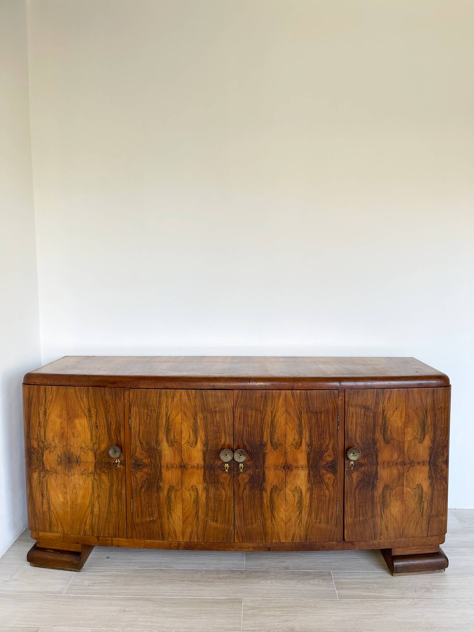 Impressionnant buffet Art déco italien des années 1920/1930