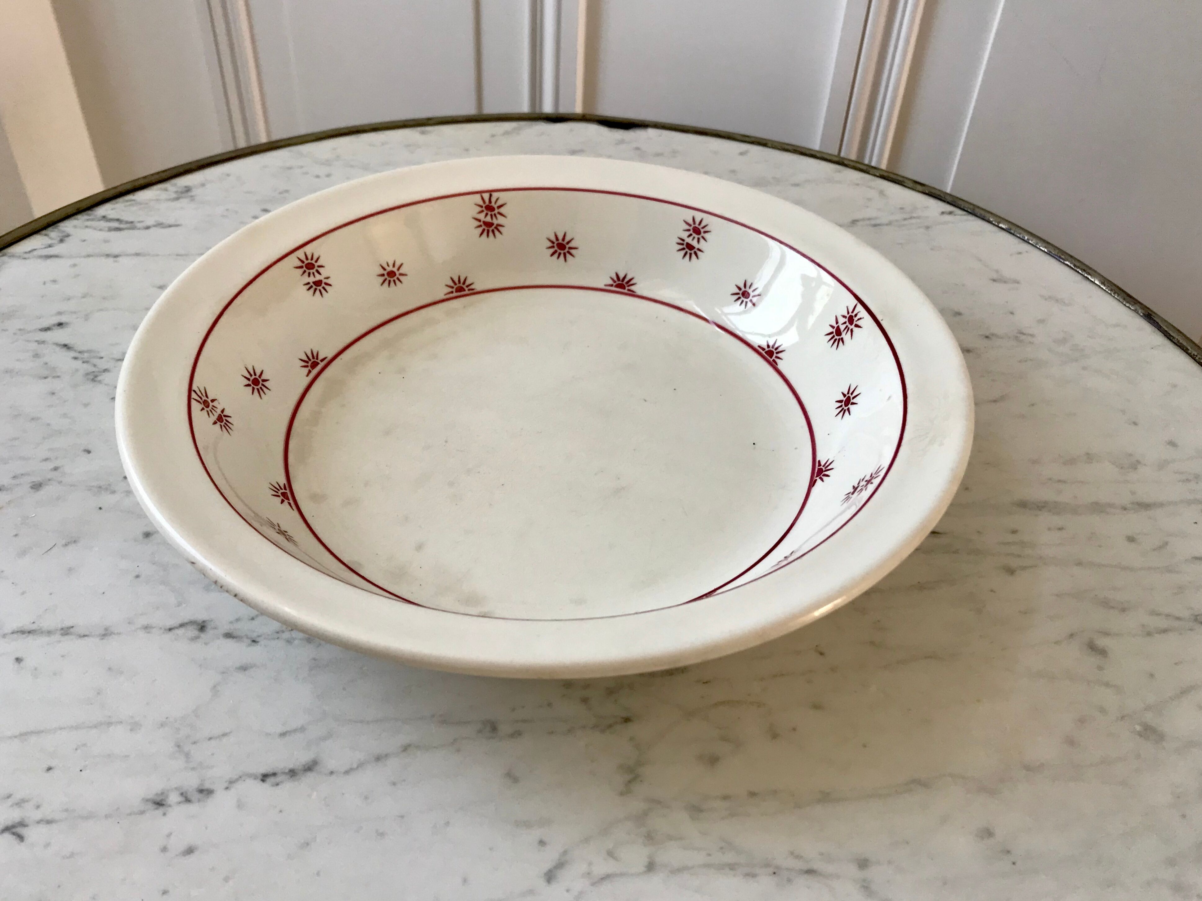 Hollow dish Digoin Sarreguemines model "Andrée" small suns 30s