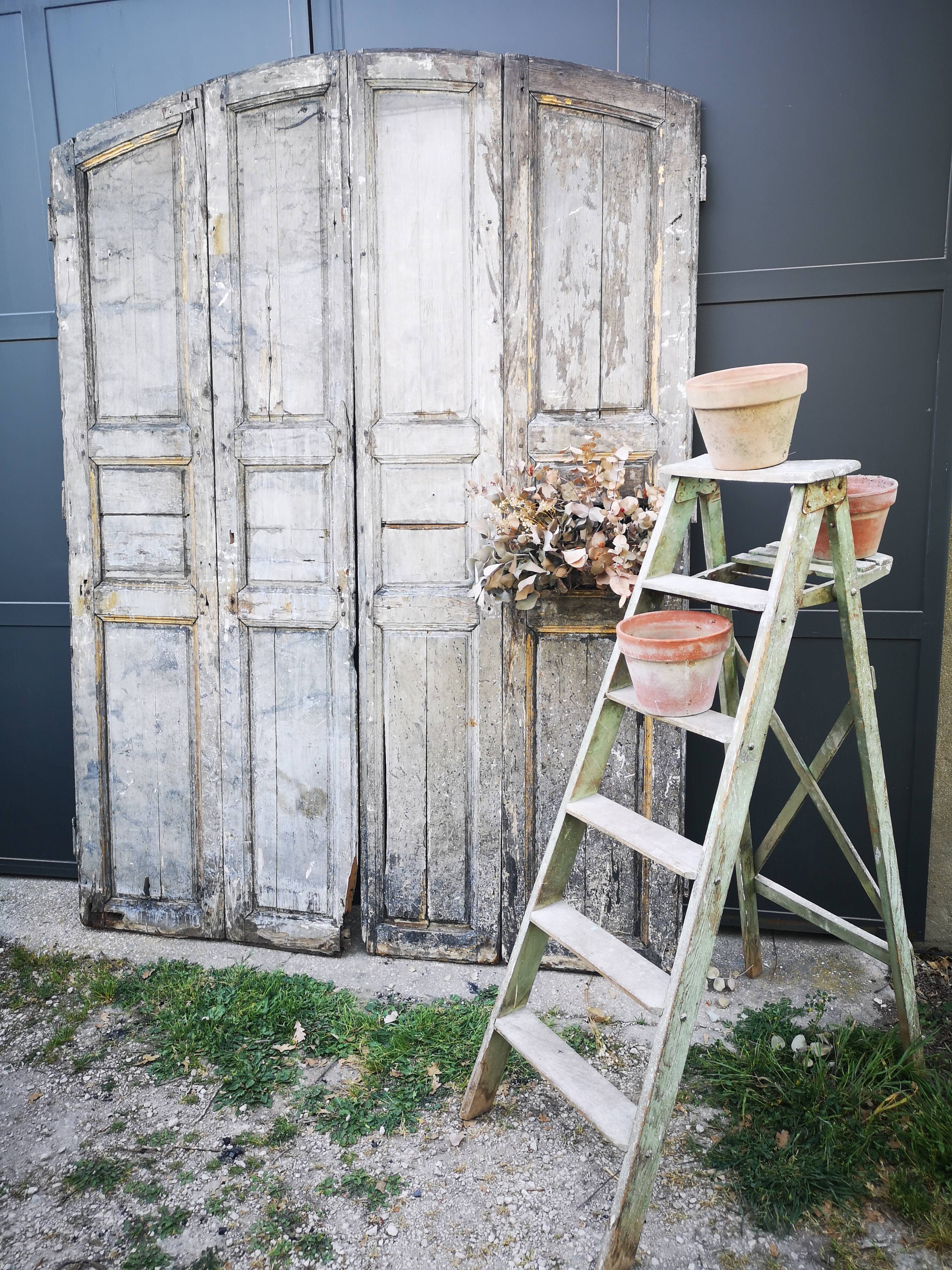 Painter's stepladder