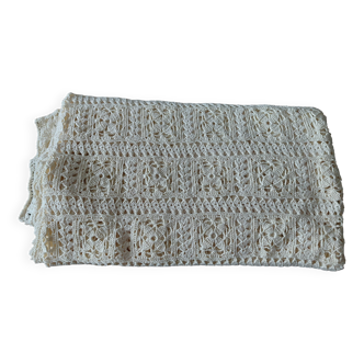 Vintage crochet cotton bedspread 120 X 220 cm