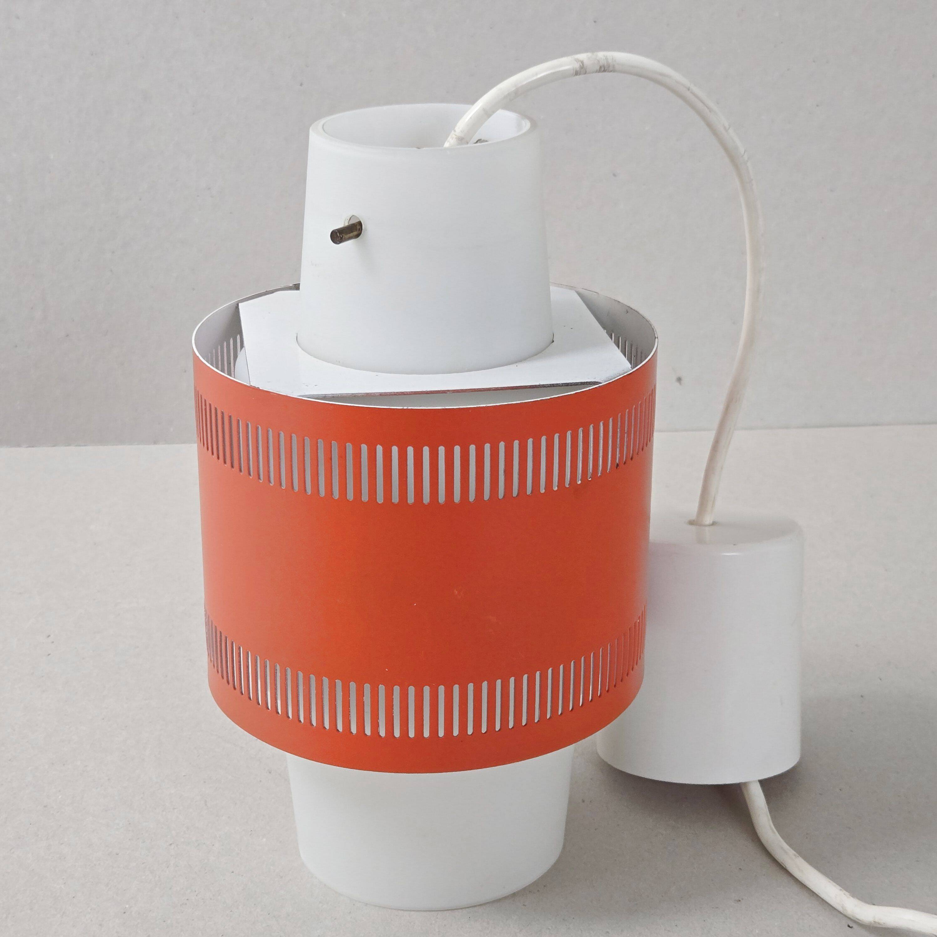 Vintage 1960s pendant light