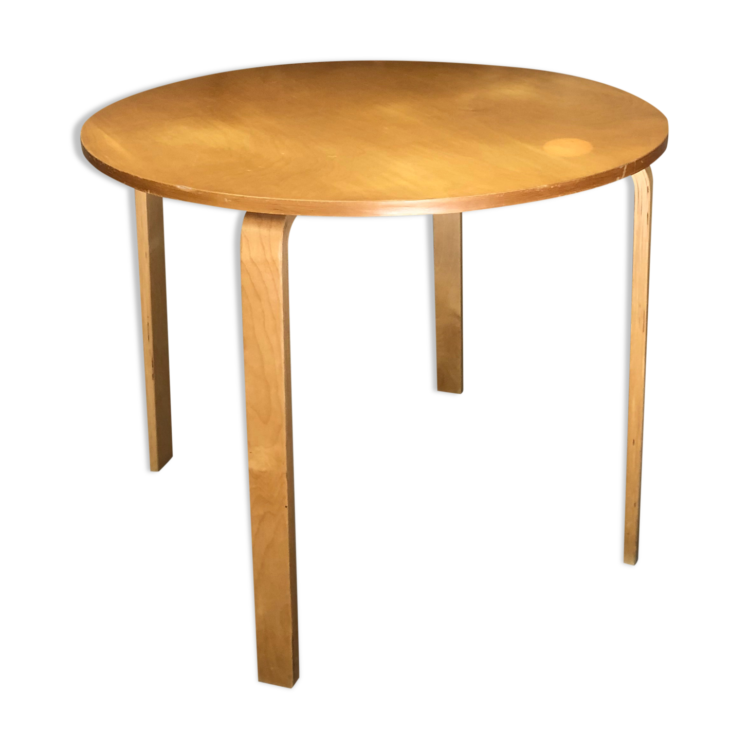 Round dining table in vintage wood