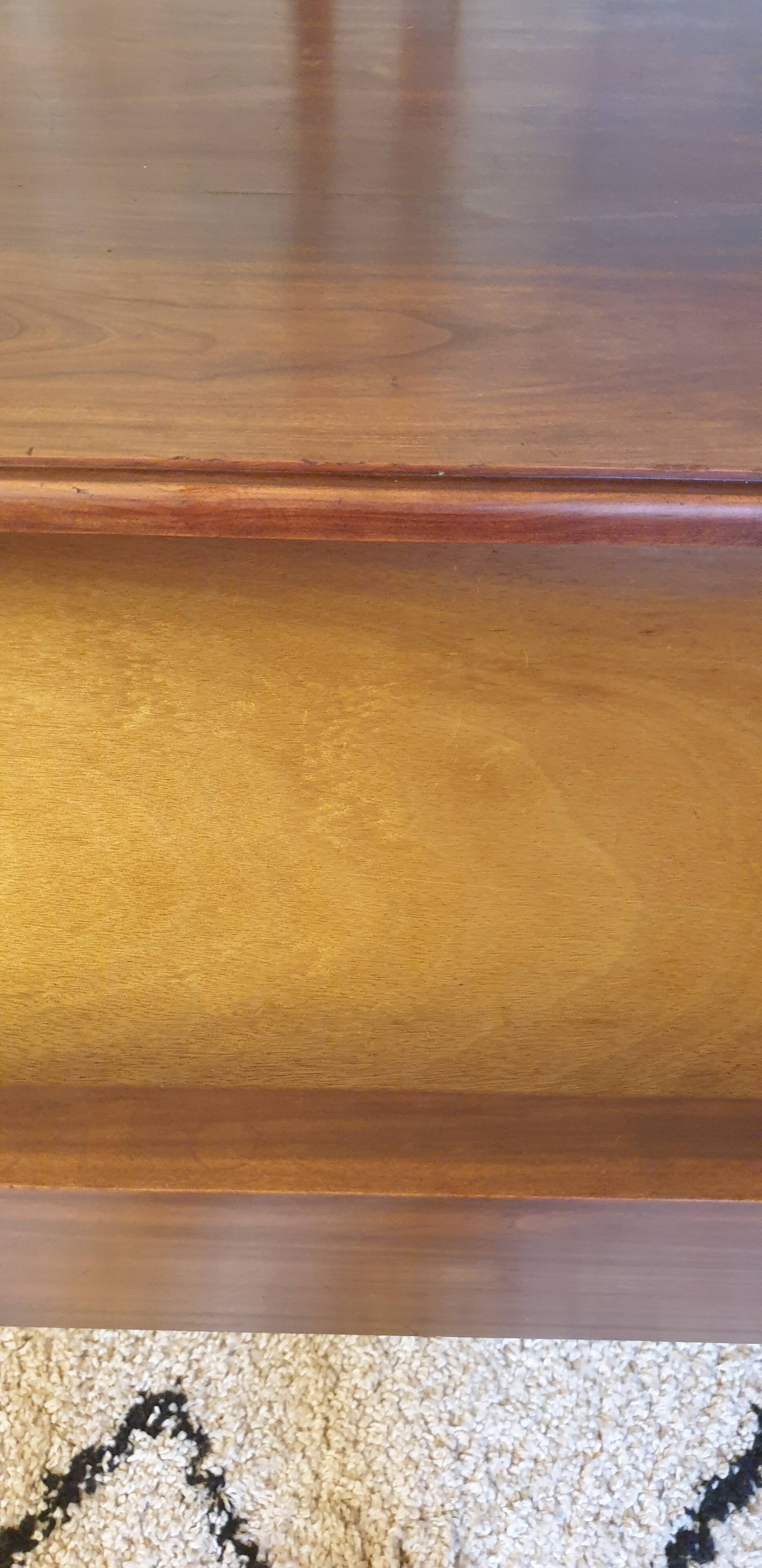 Walnut chest of drawers