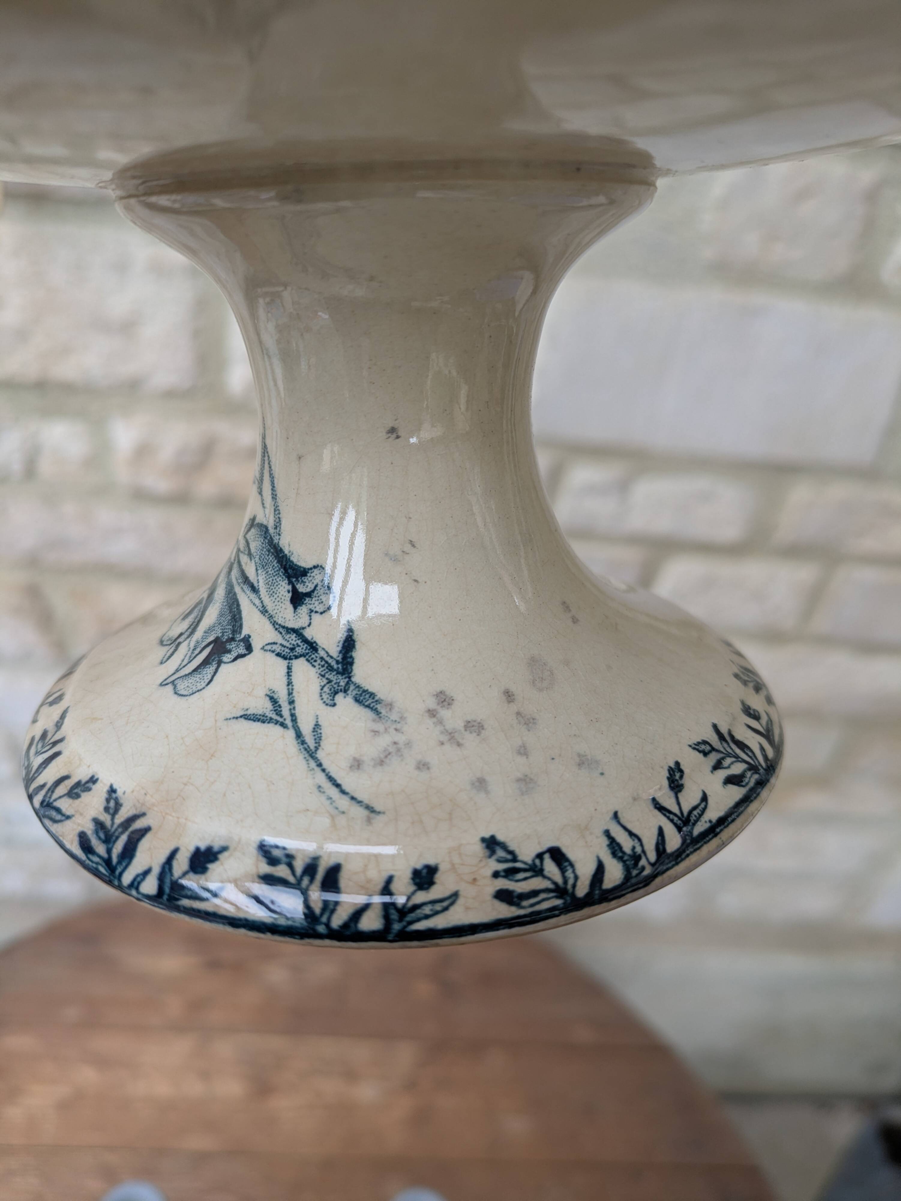 Opaque porcelain compote from Gien, Villageois model, Terre de Fer.